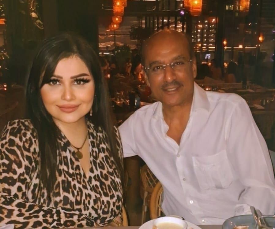 وعد البحري مع أسطورة الموسيقى فهد الزاهد في عشاء عمل بدبي