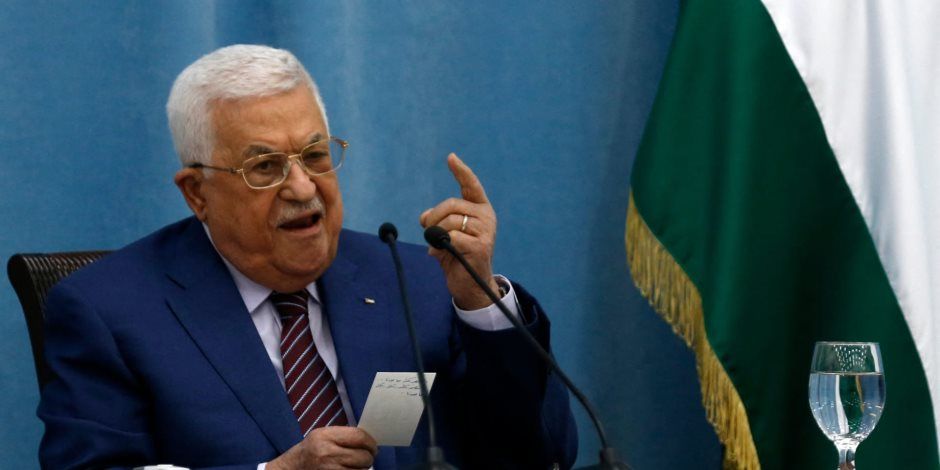 الرئيس الفلسطيني: السلطة مستعدة لتسلُّم إدارة غزة ونحن مصممون على سحب كل السلاح الفلسطيني من لبنان
