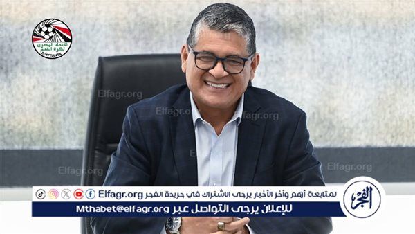 أوسكار رويز يواصل استكمال بيانات الحكام والدور على المحترفين