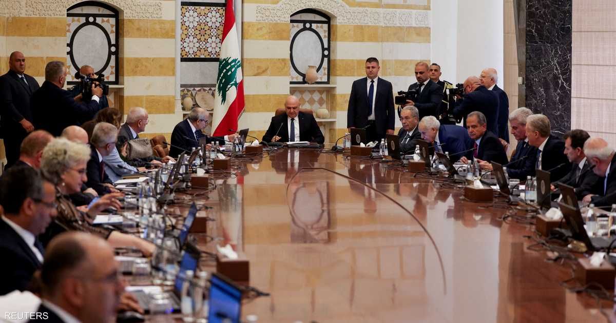 العالم اليوم - حكومة لبنان ترحب بخطة حصر السلاح والجيش "سيبدأ التنفيذ"