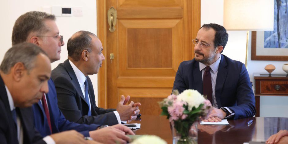 وزير الخارجية يلتقي مع رئيس جمهورية قبرص