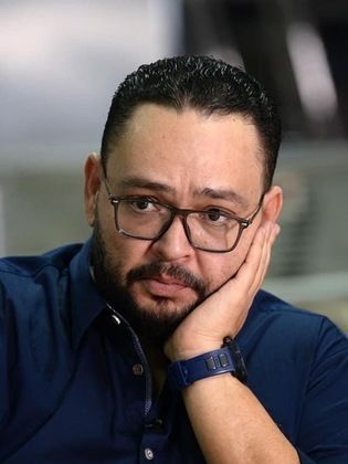 أحمد رزق أفضل ممثل دراما خارج السباق الرمضاني بمهرجان همسه الآداب والفنون فى دورته الــ 13