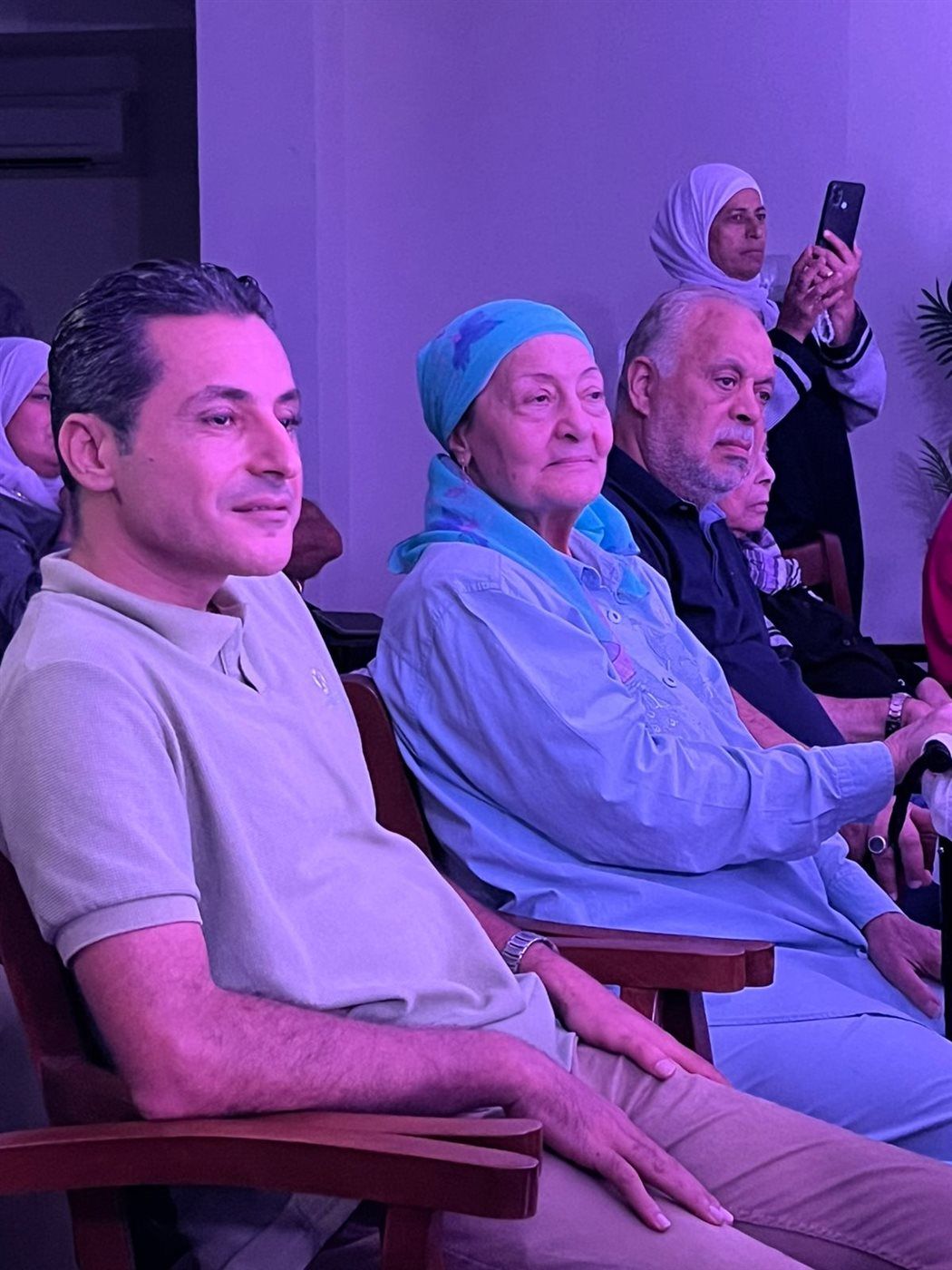 نقابة المهن التمثيلية برعاية أشرف زكي تنظم احتفالية إنسانية بدار كبار الفنانين