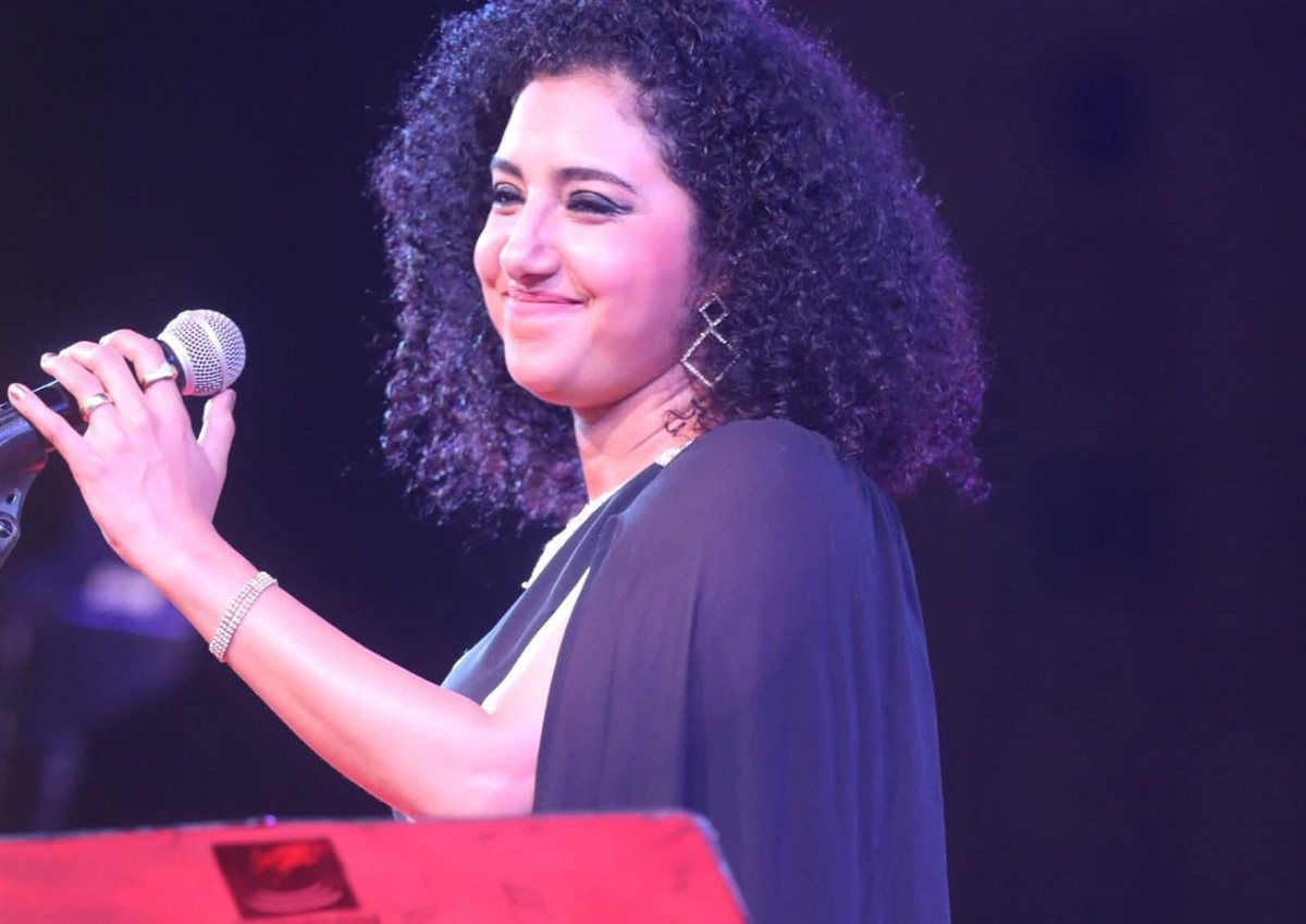 أغاني التراث الشعبي بصوت "فاطمة عادل" تزين مسرح ساحة الهناجر