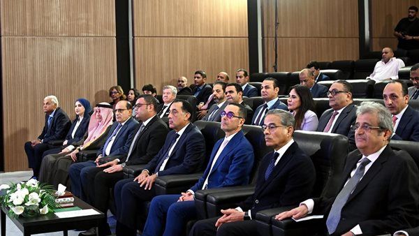 "مراسي البحر الأحمر".. مشروع عملاق يوفر 170 ألف فرصة عمل ويضع مصر على خريطة السياحة العالمية