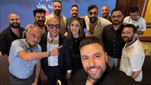 مدين يشارك جنات احتفالية ألبومها الجديد بعد نجاح "فات بكرة"