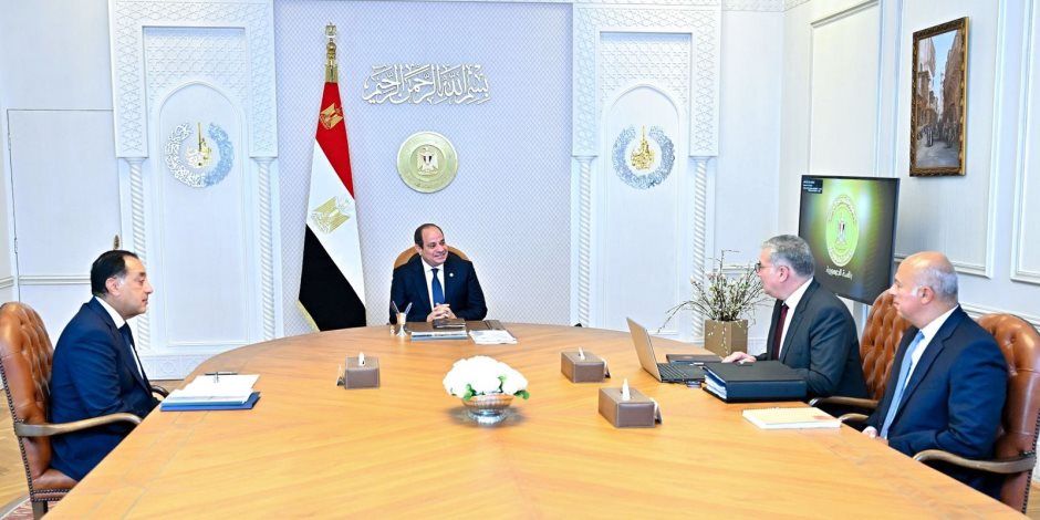 الرئيس السيسي يوجه بمواصلة تطوير الآبار الجديدة المكتشفة وإدراجها ضمن خريطة الإنتاج