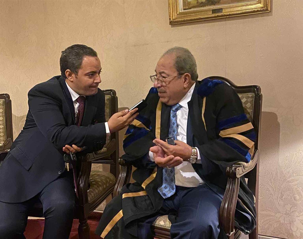 الدكتور علي المليجي في حوار خاص لـ«دوت الخليج»: الموظف الحكومي يمتلك كفاءات عالية.. والرهان على العنصر البشري هو مفتاح الإصلاح