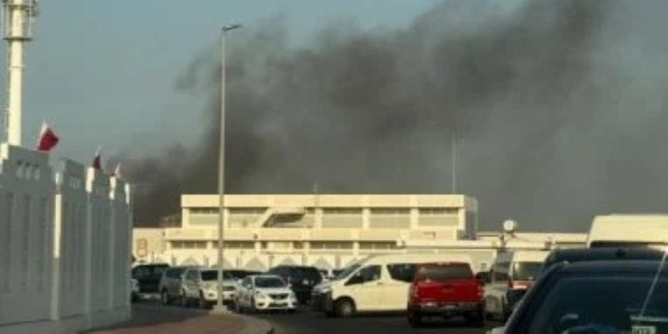 بعد الهجمات الصاروخية .. السفارة الأمريكية فى الدوحة تنصح رعاياها بالبقاء فى منازلهم