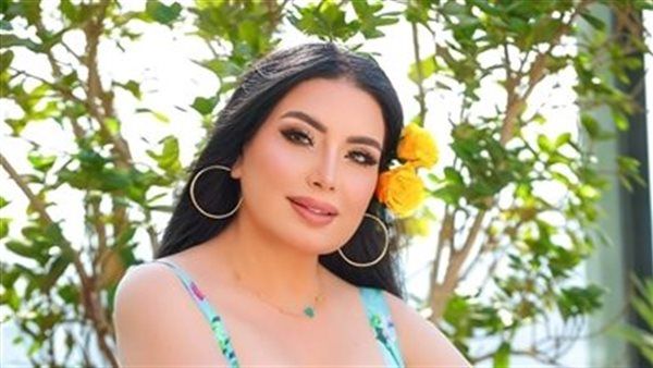 بفستان مكشوف البطن.. عبير صبري تتألق في احدث ظهور