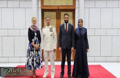 الشرع يستقبل قائد القيادة المركزية الأمريكية في دمشق