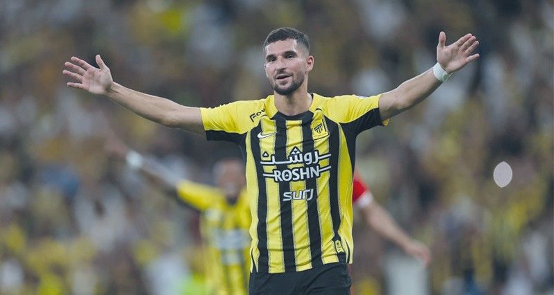 الاتحاد يتخطى عقبة الفتح وينفرد بالصدارة مؤقتا بالدوري السعودي
