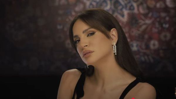 هل تعيش آمال ماهر قصة حب جديدة في الوقت الحالي؟.. المطربة تجيب