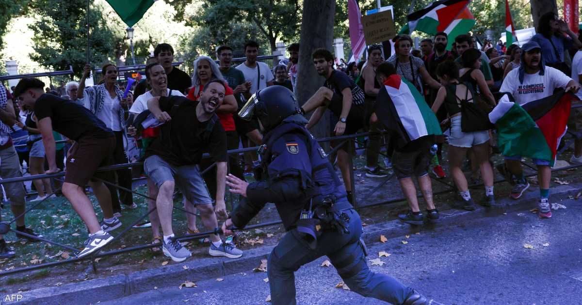 العالم اليوم - إسرائيل تهاجم سانشيز بعد تظاهرات مؤيدة لفلسطين