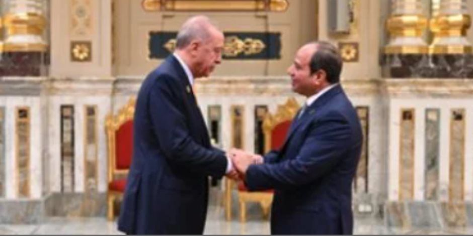 الرئيس السيسي يلتقي أردوغان في الدوحة ويؤكدان رفض العدوان الإسرائيلي ودعمهما لحل الدولتين