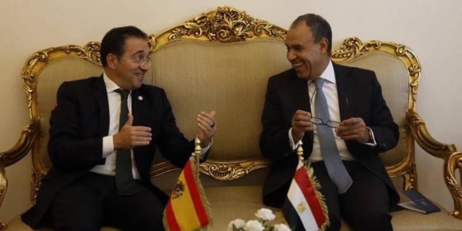 وزير الخارجية يلتقى مع نظيره الإسباني
