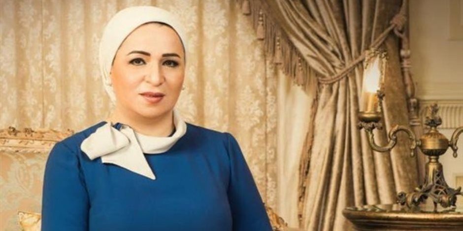 السيدة انتصار السيسى تنشر صورة وسام "إيزابيل لاكاتوليكا" تشكر ملكة إسبانيا