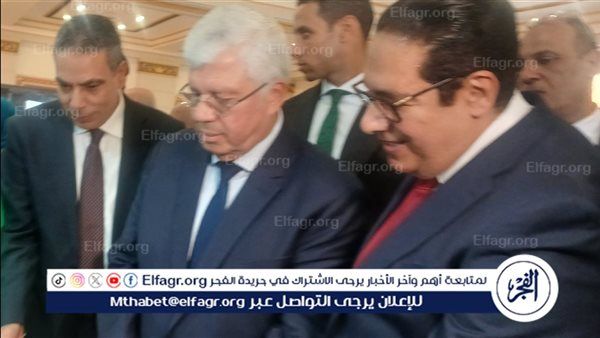 وزير التعليم العالي ورئيس جامعة القاهرة يتفقدان الأنشطة الطلابية بالحرم الجامعي لجامعة القاهرة الأهلية