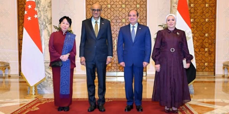 السيدة انتصار السيسي ترحب بجين يوميكو أتوغي حرم رئيس سنغافورة في زيارتها إلى مصر
