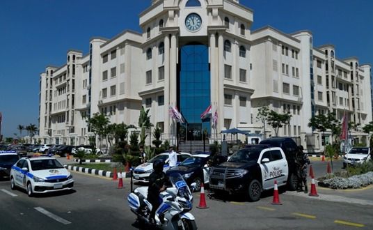 الداخلية: انتشار أمني مكثف بمحيط المدارس والمعاهد والجامعات تزامناً مع بدء العام الدراسى الجديد