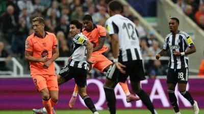 برشلونة يهزم نيوكاسل في ليلة راشفورد