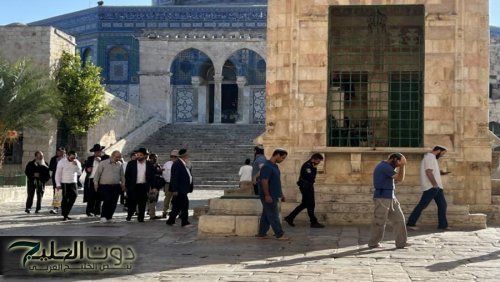 162 مستوطنا يقتحمون باحات الأقصى