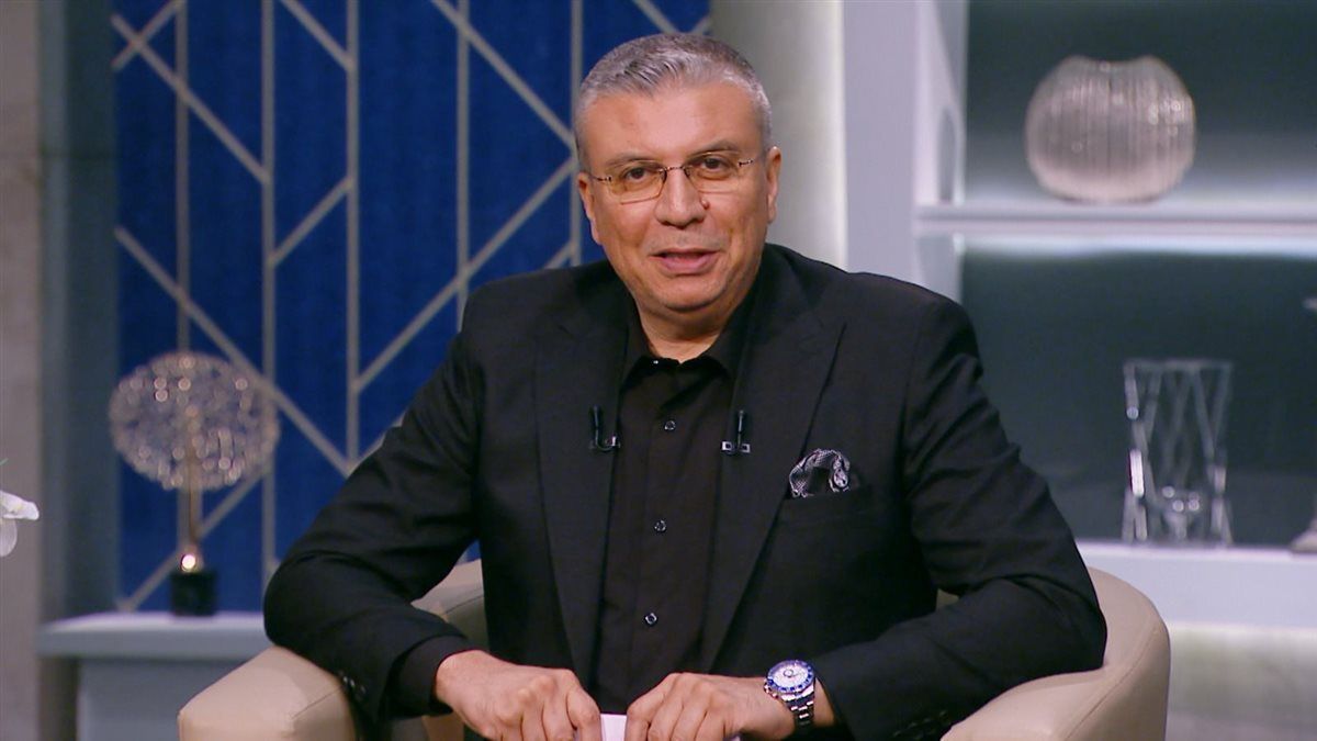 الليلة.. حكايات الكاتب أسامة أنور عكاشة والمخرج إسماعيل عبد الحافظ بواحد من الناس