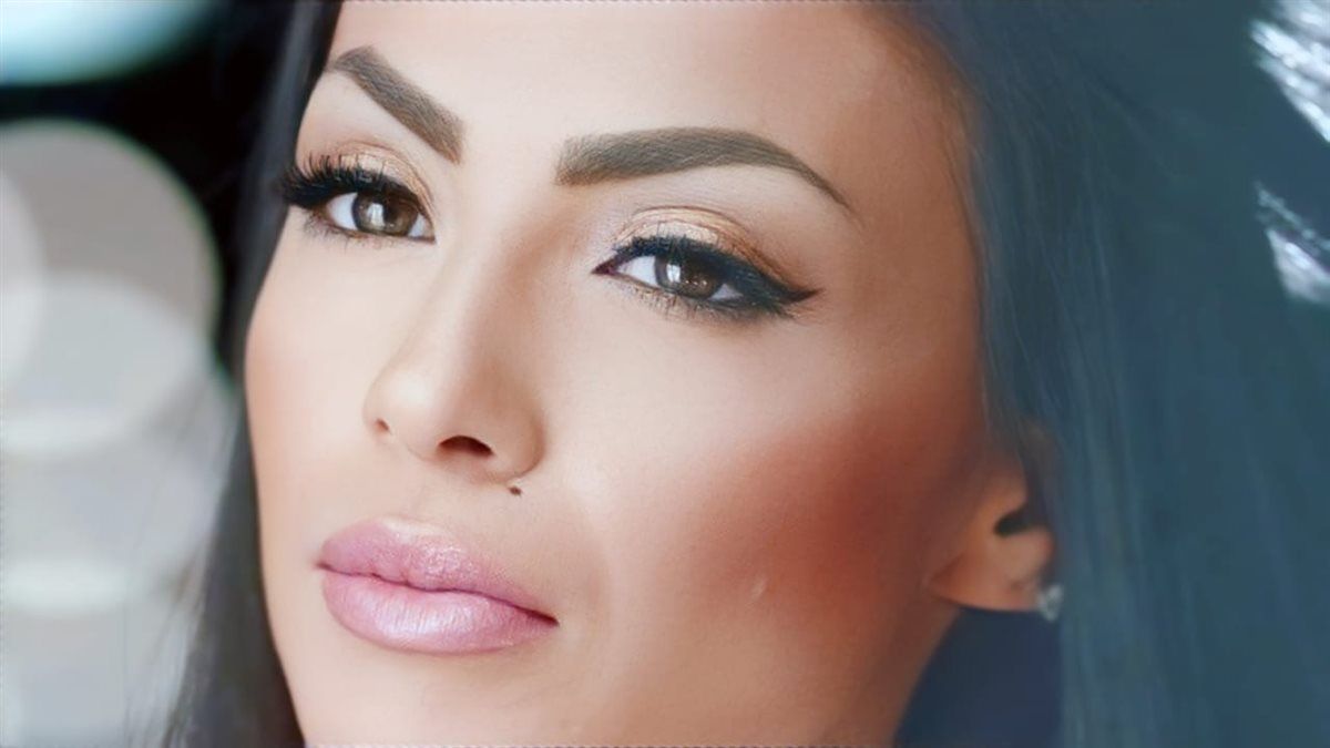 دوللي شاهين تنتهي من تسجيل أغنية «ترند»