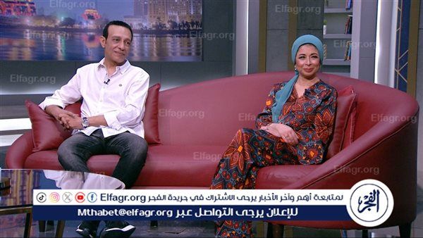 بكاء محمد عبدالحافظ بسبب تذكره "رحيل والده" المخرج الكبير إسماعيل عبدالحافظ.. ودكتور عمرو الليثي: شوفت البر الحقيقي منك