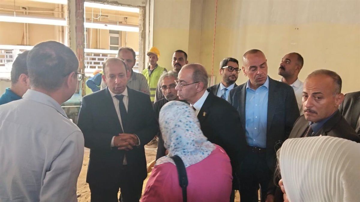 جولة ميدانية داخل مبنى العيادات الخارجية الجديد بالقصر العيني لمتابعة أعمال التطوير