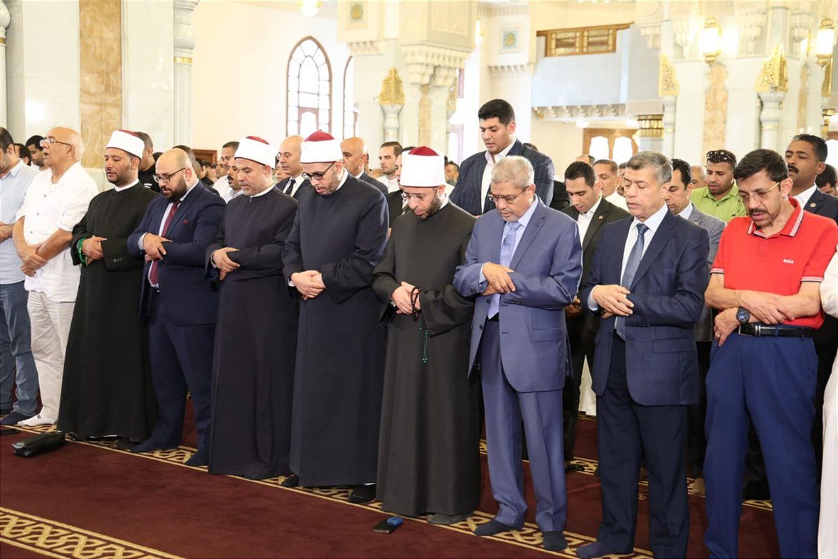 وزير الأوقاف يشهد صلاة الجمعة "بمسجد الرحمن الرحيم" ويفتتح مكتبة الراوي للعلوم العقلية