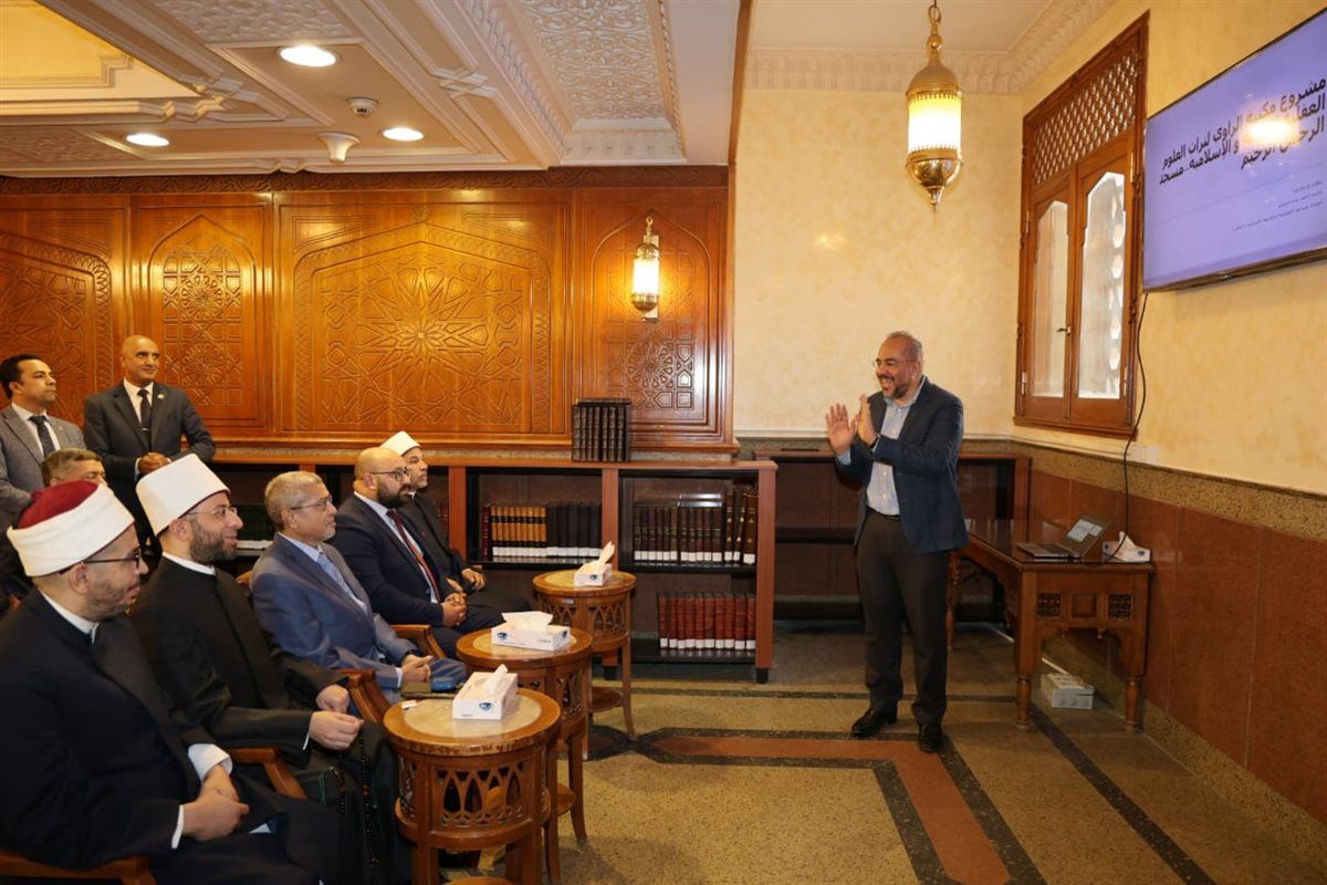 وزير الأوقاف يشهد صلاة الجمعة "بمسجد الرحمن الرحيم" ويفتتح مكتبة الراوي للعلوم العقلية