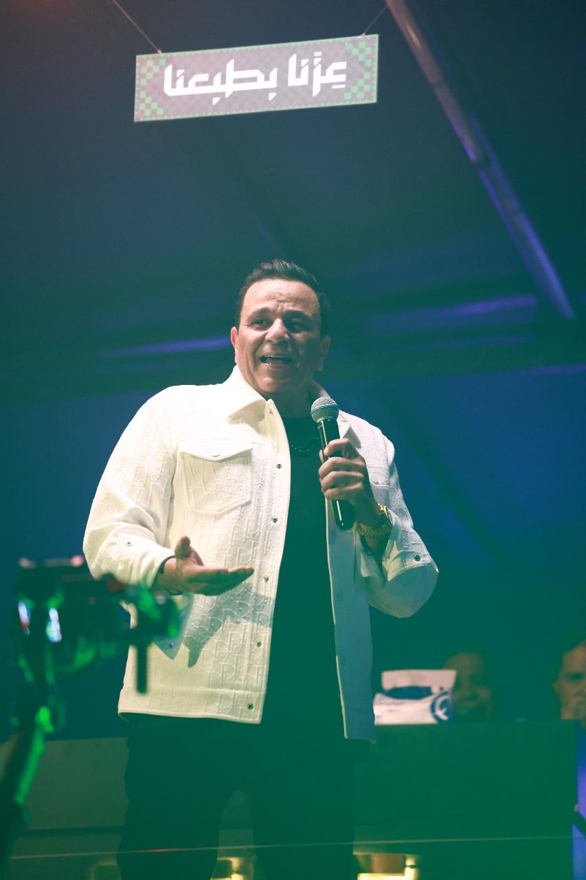 بأغانيه الرومانسية.. محمد فؤاد يتألق في حفل جماهيري ضخم على كورنيش النيل (صور)