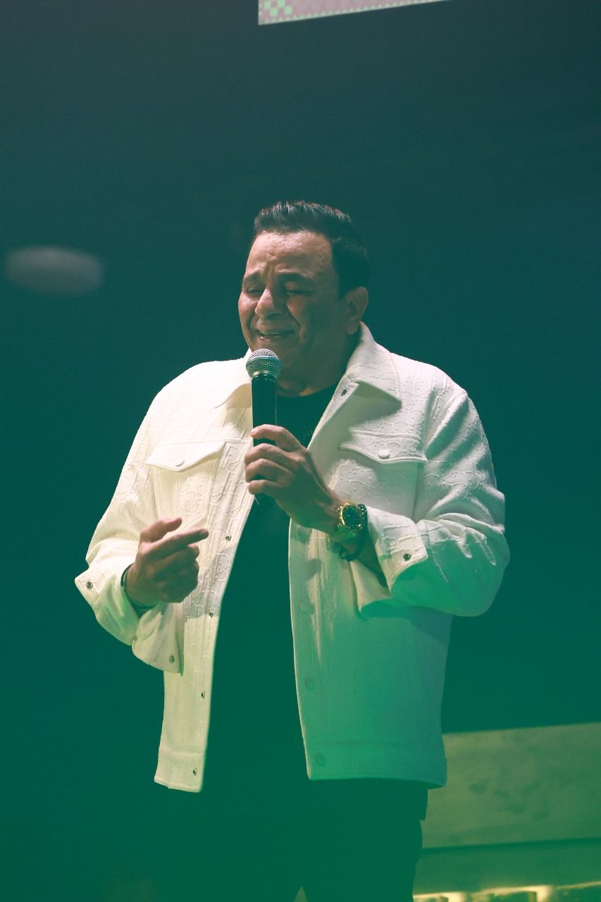 بأغانيه الرومانسية.. محمد فؤاد يتألق في حفل جماهيري ضخم على كورنيش النيل (صور)