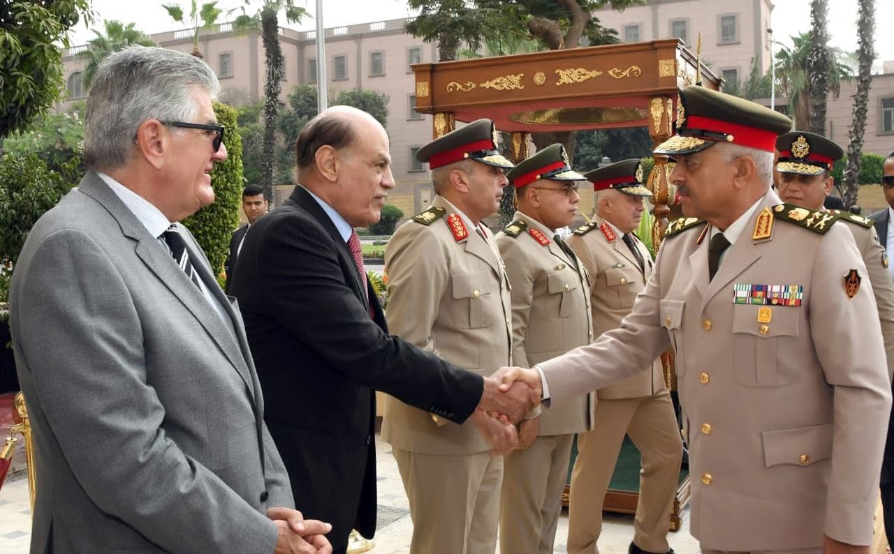 الرئيس السيسى ينيب وزير الدفاع للمشاركة فى إحياء ذكرى رحيل الزعيم جمال عبدالناصر