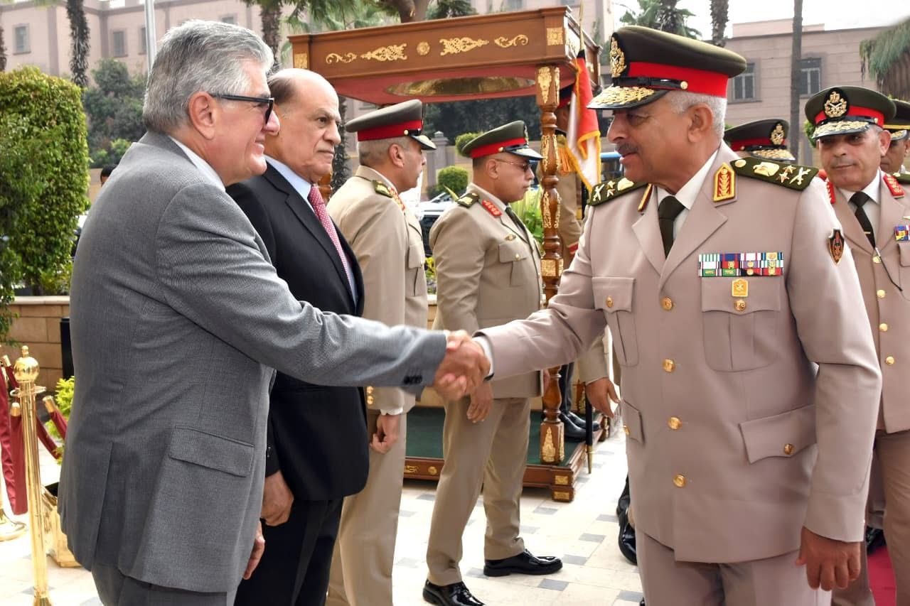 الرئيس السيسى ينيب وزير الدفاع للمشاركة فى إحياء ذكرى رحيل الزعيم جمال عبدالناصر