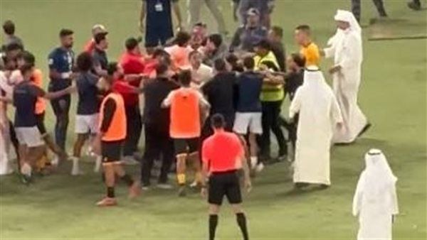 بحضور ثنائي مصري.. مشاجرة في الدوري الكويتي بين الجهازين الفنيين للقادسية والكويت وكهربا حاول فض المشاجرة