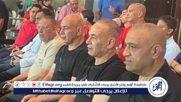 الجهاز الفني لمنتخب مصر يحضر قمة الأهلي والزمالك بقيادة التوأم حسن