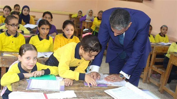 تعليم الجيزة: استبعاد مدير مدرسة أكتوبر وإحالة المسؤولين للتحقيق بعد واقعة تدافع الطلاب