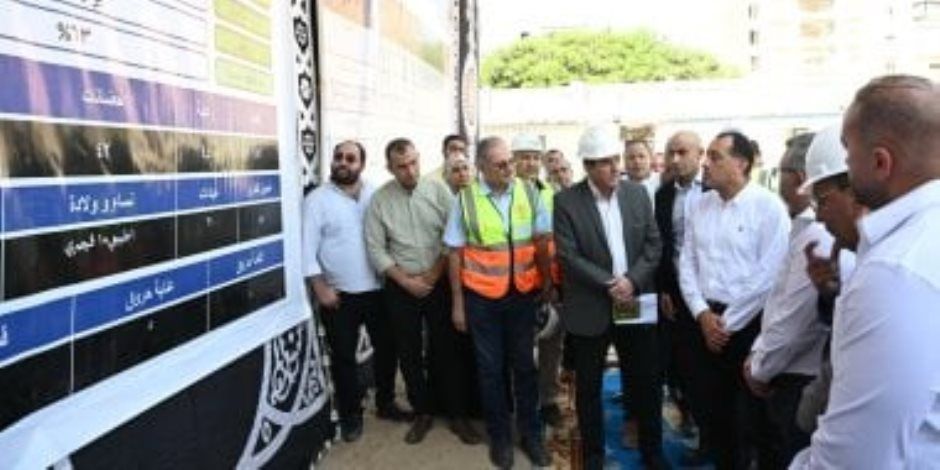 رئيس الوزراء يتفقد الأعمال الإنشائية لمشروع مستشفى أشمون المركزى الجديد