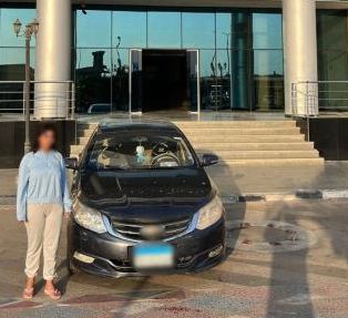 ضبط الفتاه المتهمة بالسير عكس الاتجاه والتعدي على سائق بالسب