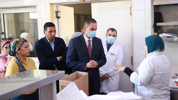 نائب وزير الصحة يتفقد مستشفى القاهرة الجديدة ويحيل المتغيبين وأطقم الطوارئ للتحقيق