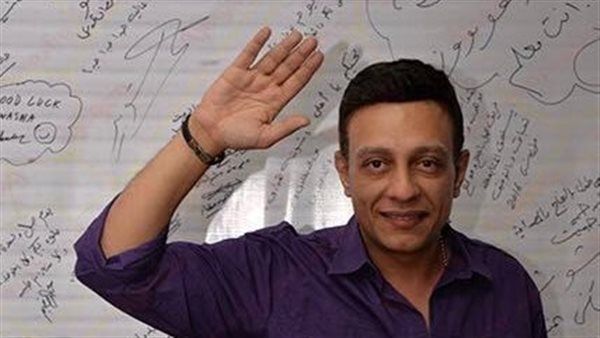 محمد عبدالحافظ يتقدم بخالص الشكر والتقدير لدكتور أشرف زكى ودكتور طارق سعده للاطمئنان على صحه شقيقته