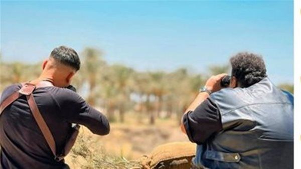 محمد إمام وشيكو يشعلان مواقع التواصل بصورة من كواليس 'صقر وكناريا'