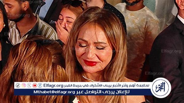 ليلى علوي تصل افتتاح مهرجان الإسكندرية السينمائي لدول البحر المتوسط