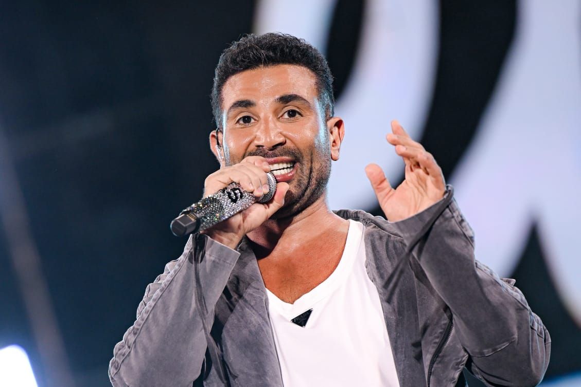 التفاصيل الكاملة.. أحمد سعد يتألق بأضخم حفل لـ "إستقبال الطلاب الجدد" بطريق الإسماعيلية