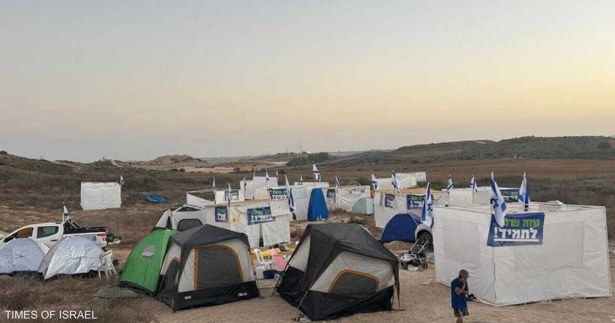 العالم اليوم - مستوطنون يمينيون ينصبون مخيما على بعد مئات الأمتار من غزة