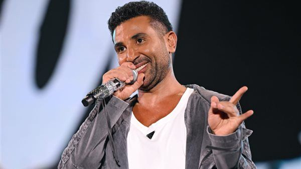 التفاصيل الكاملة.. أحمد سعد يتألق بأضخم حفل لـ "إستقبال الطلاب الجدد" بطريق الإسماعيلية