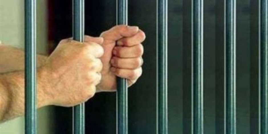 ضبط عاطل ببني سويف وراء مكالمة موظف خدمة عملاء البنوك