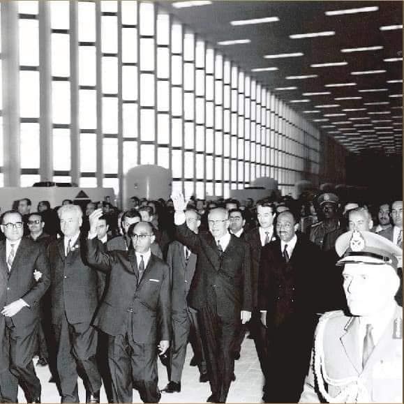 صور نادرة للرئيس أنور السادات أثناء افتتاح السد العالى "أمان مصر"